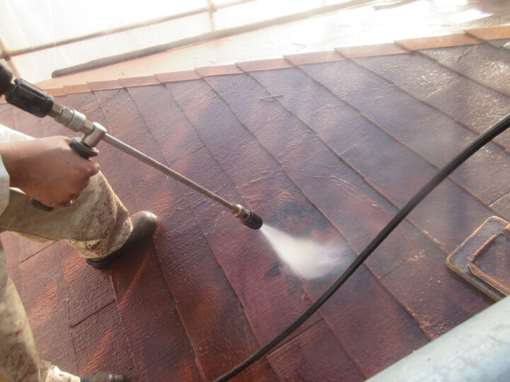 ⑨屋根高圧洗浄